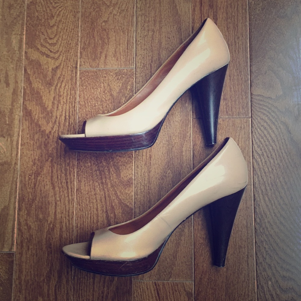 Guess nude patent peep toe heels